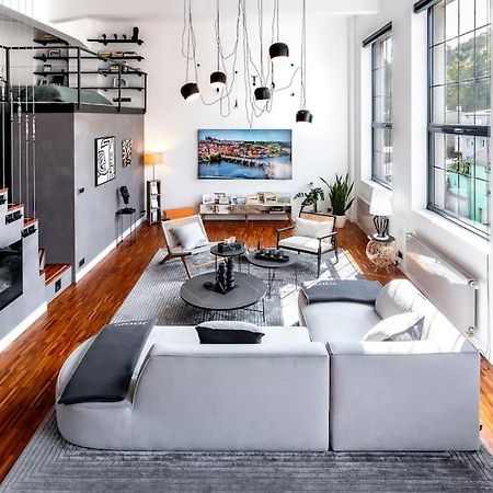 Апартаменты The Factory Loft Прага Экстерьер фото